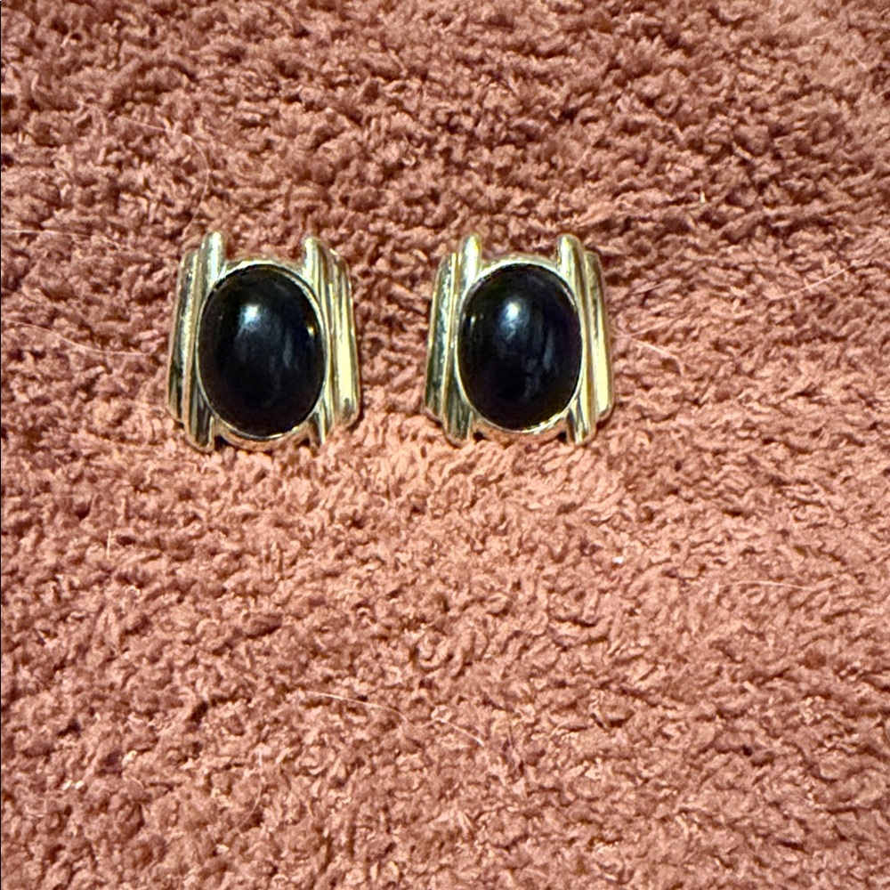 Trifari Vintage Elegant Black and Gold Earrings